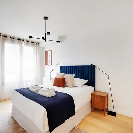 Sleek & Refined - * Levallois-Perret